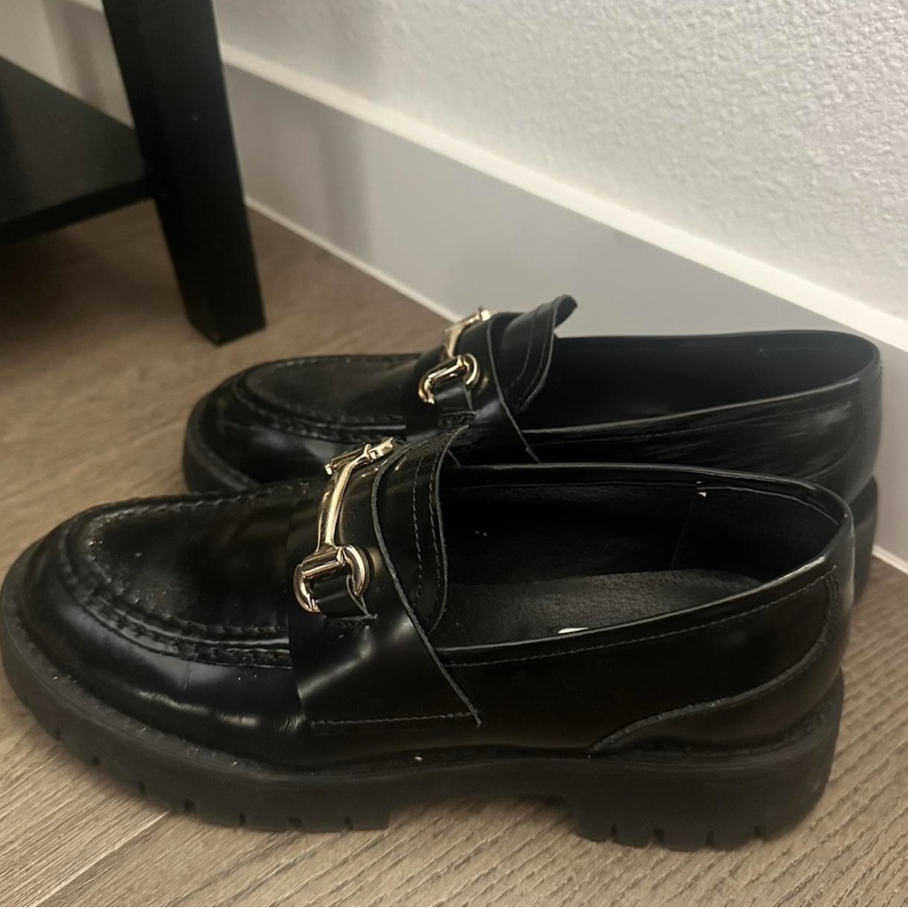 Steve Madden black lando loafers